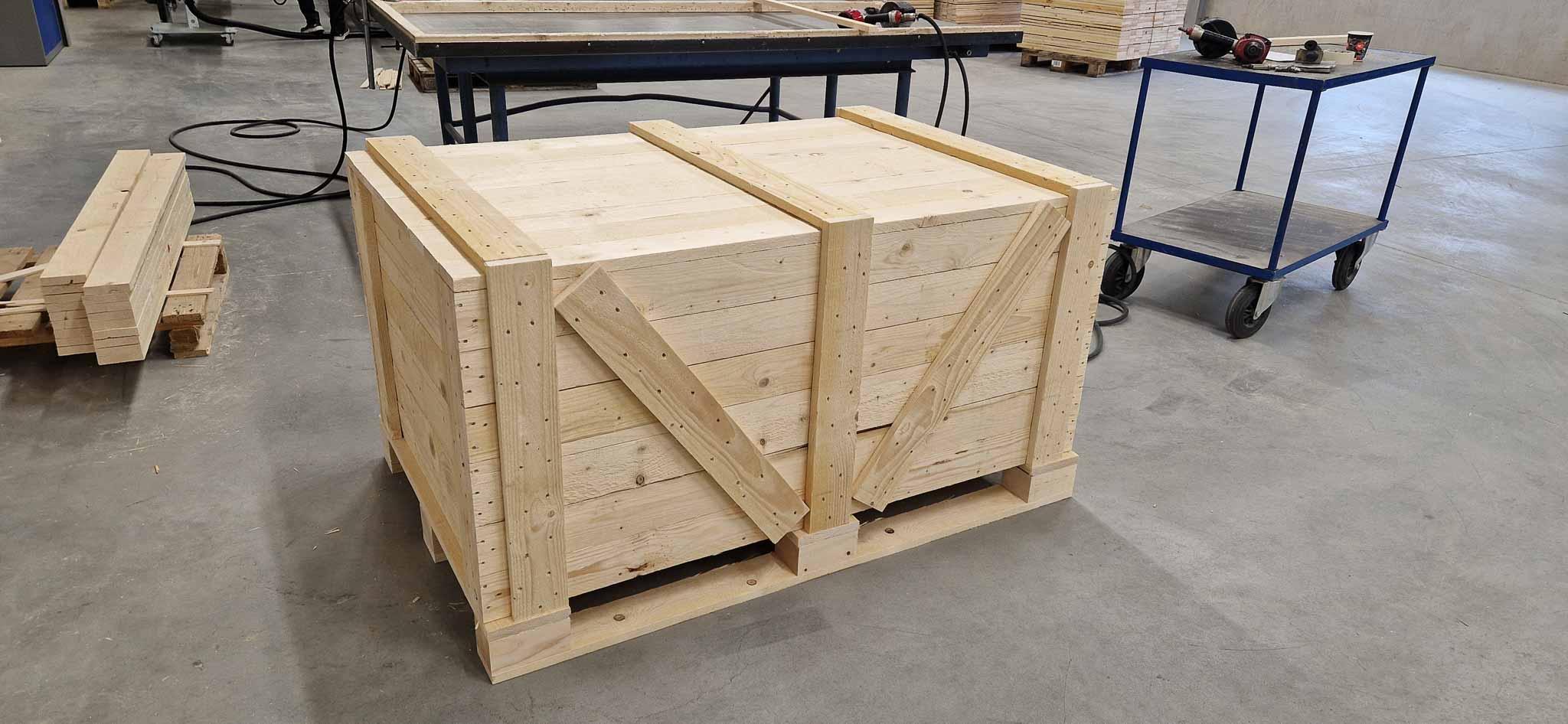 Måttbeställd trälåda tillverkad hos Allan Danielssons Trävaru AB i Ljungby.